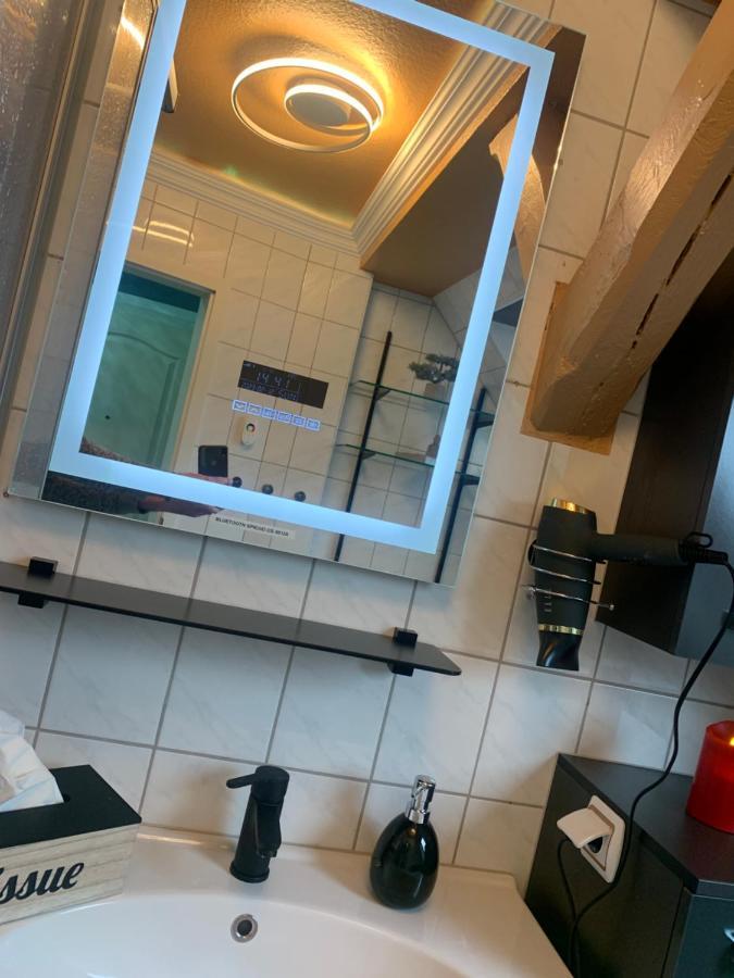 Best-Preis -Vip Lounge- Mit Netflix, Self-Check-In, Ebike Ladestation, Fahrradraum, Wlan Und Netflix - Direkt Am Elberadweg Im Herzen Von Wittenberge Exterior foto